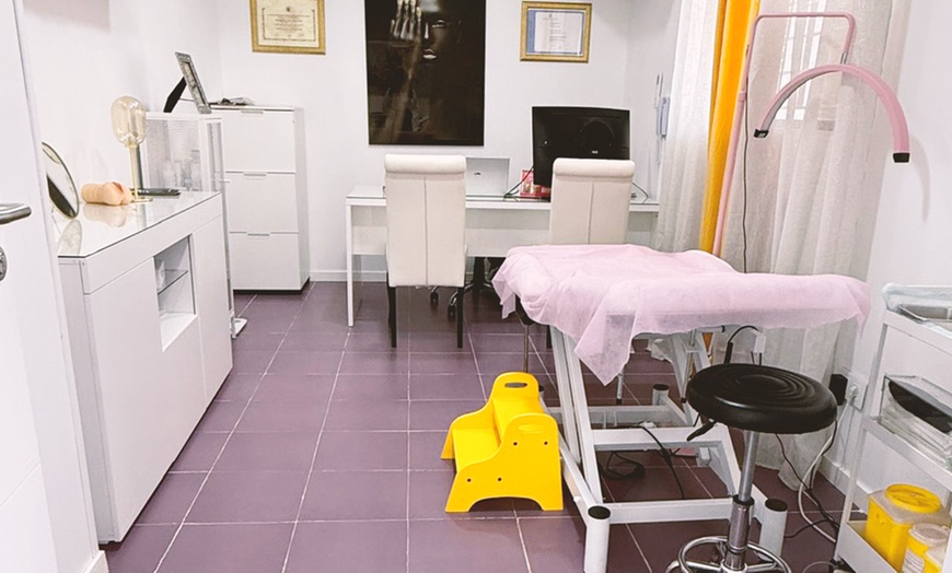 Image 2: Tratamiento de rejuvenecimiento facial con 10 o 20 hilos tensores PDO