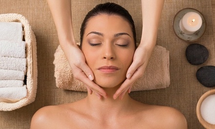 75-Minute Intense Hydration Facial  (Valid Sunday, Monday, Thursday) - Omii Beaute Spa