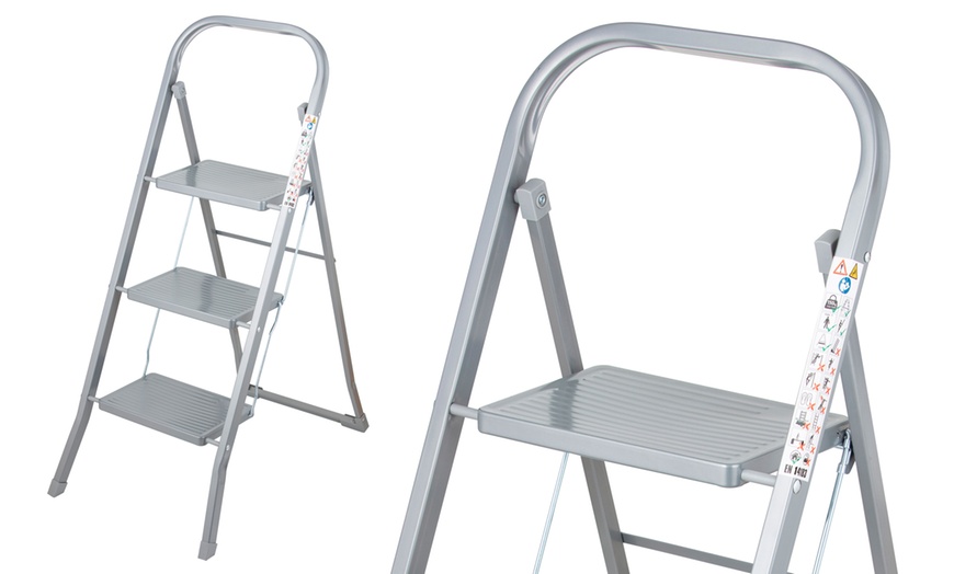 Image 1: Three Tread Steel Step Ladder