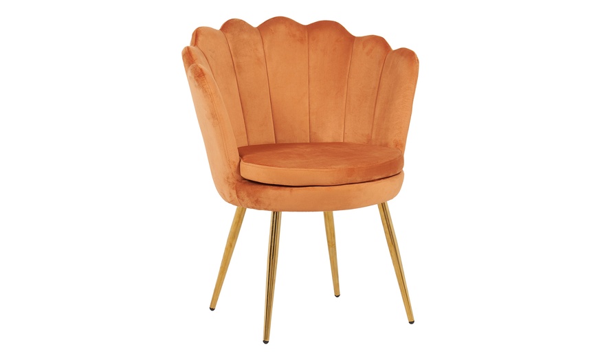 Image 28: Fauteuil coquillage en velours
