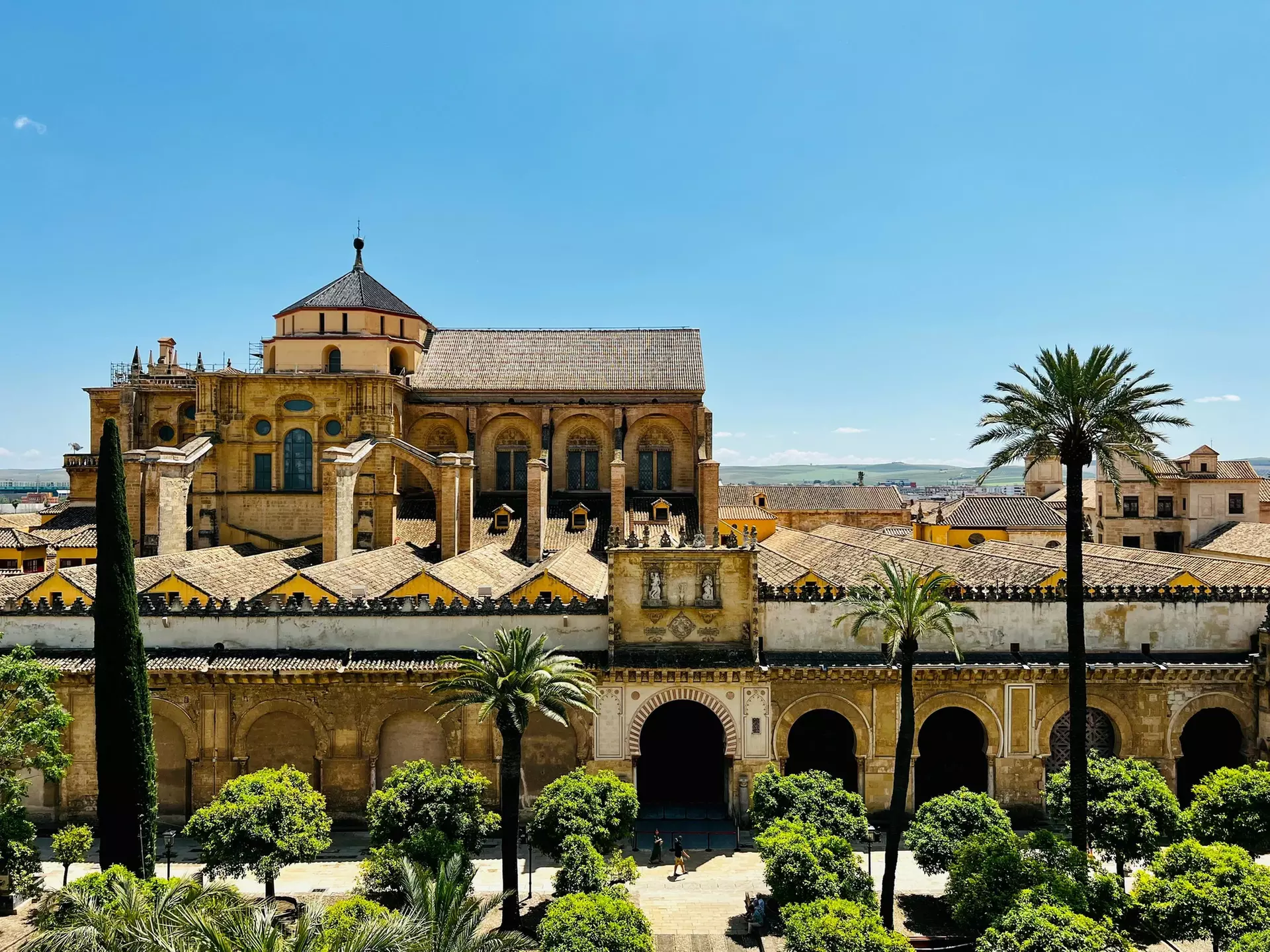 ✈ 8 Day Andalusian Escape- Flights, Car & Hotels Included from Worldee
