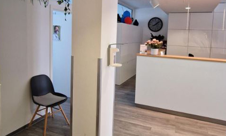 Image 2: Wertgutschein über 100 - 300 € für eine Botulinum-Faltenbehandlung