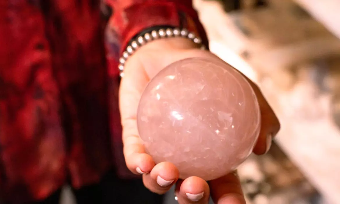 Dive into One, Three, or Five 30 or 60-Min Mediumship Service, Tarot, or Akashic Record Readings (Up to 55% Off) - Primary Image