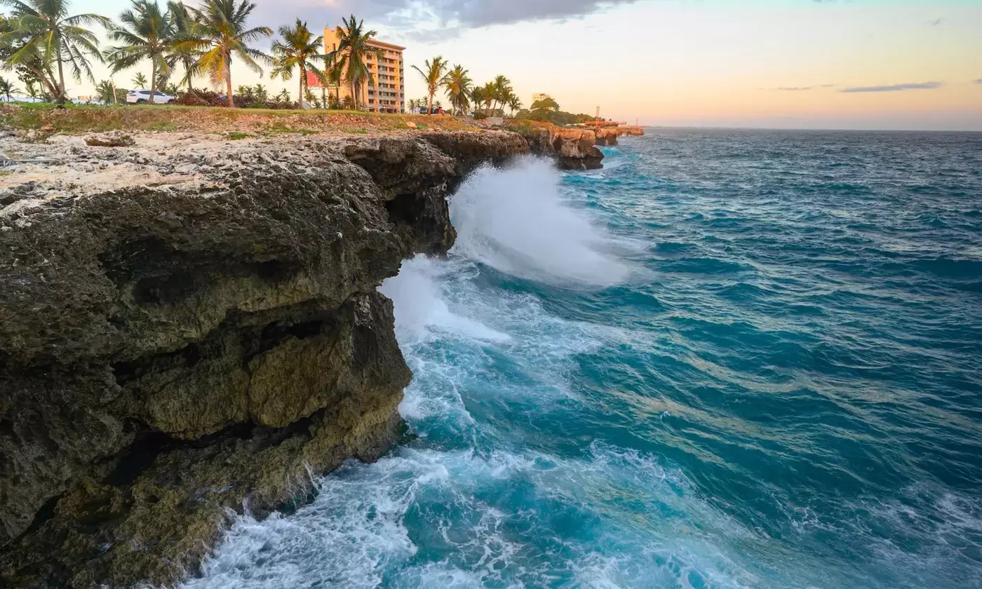 ✈ 4-Day Coral Costa Caribe Trip w/Air&Hotel from Great Value Vacations