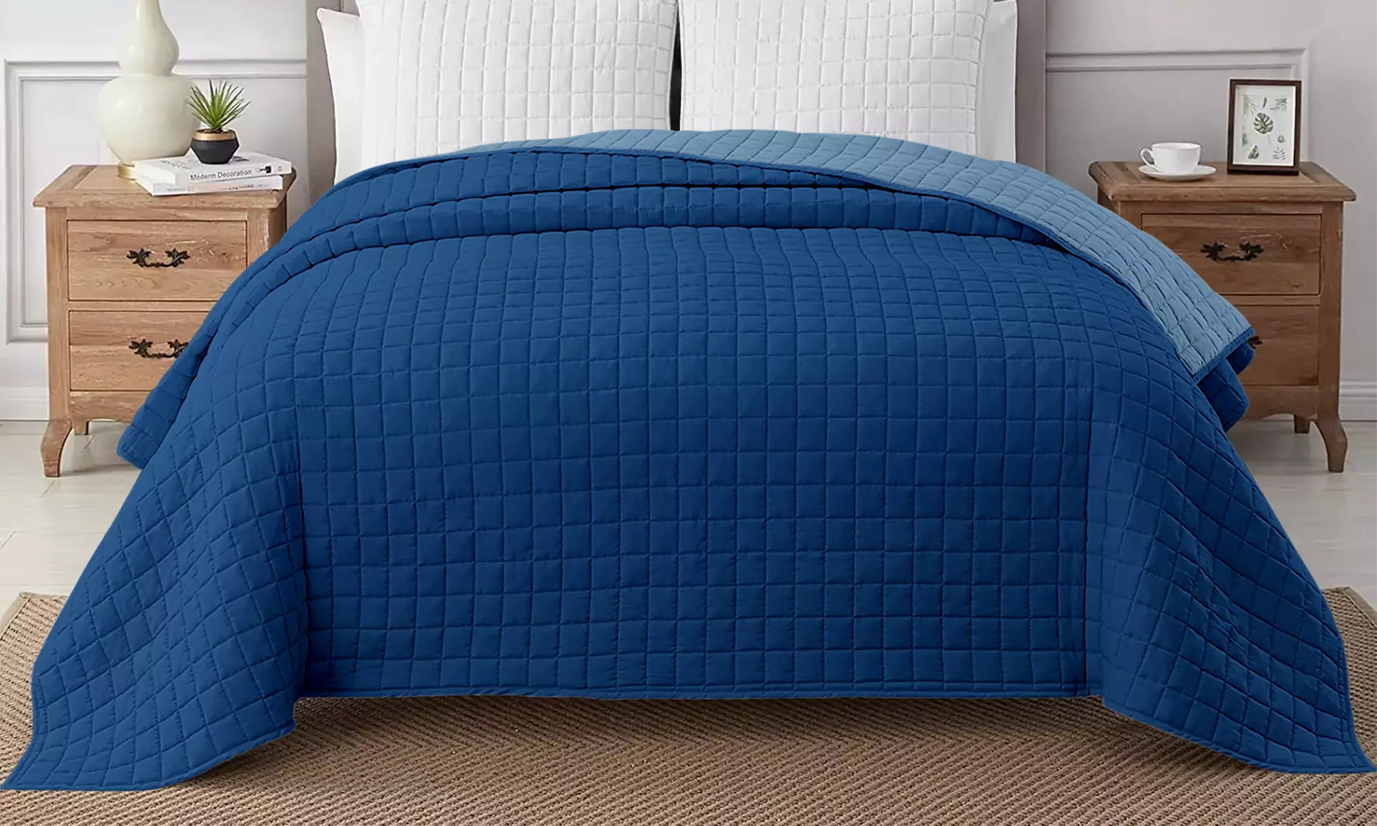 Italian 4-Season Two-Tone Hypoallergenic Quilt