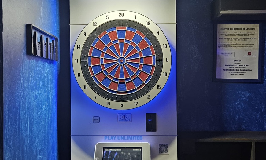 Image 7: Copa o cóctel a elegir y ración de nachos para 2 o 4 personas 