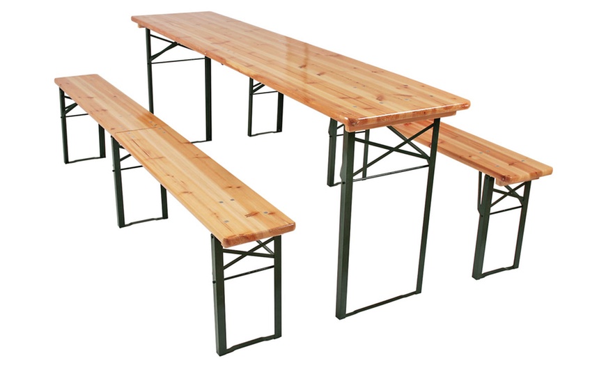 Image 14: Beer Table Set