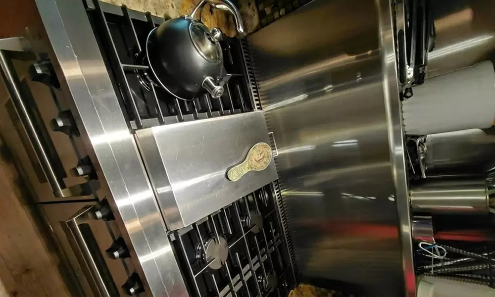 Deep Cleaning with Safe, Non-Toxic Products for Various Home Sizes