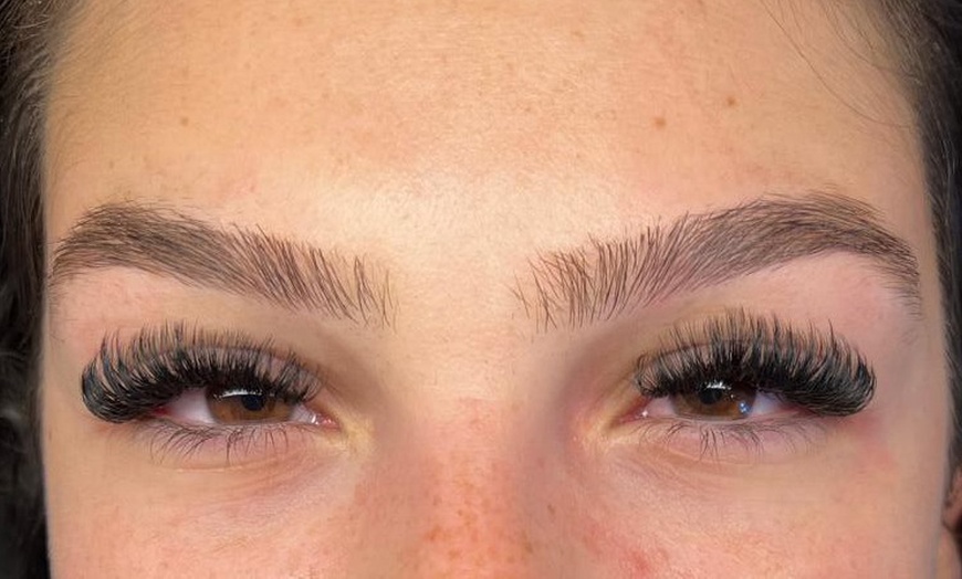 Image 5: Enhance Your Eyes: Full Set of Eyelash Extensions w/ Free Brow Shaping