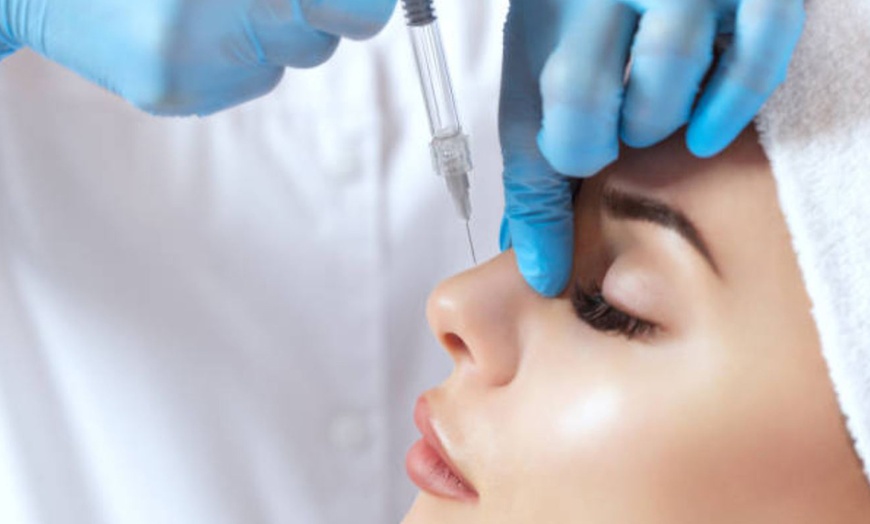 Image 13: Infiltración de 1 o 2 viales de tratamiento de relleno facial para 1