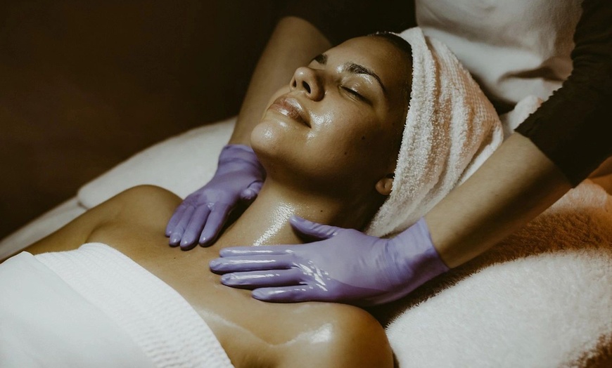 Image 2: Massage & Facial Combos with Aromatherapy or Hot Stones