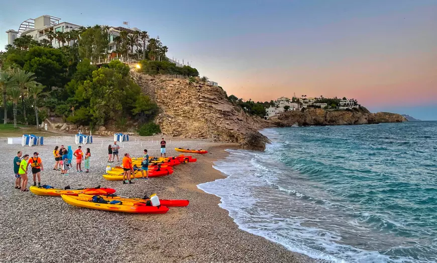 Image 3: Ruta en kayak y snorquel en las calas de Villajoyosa para 1, 2, 4 u 8