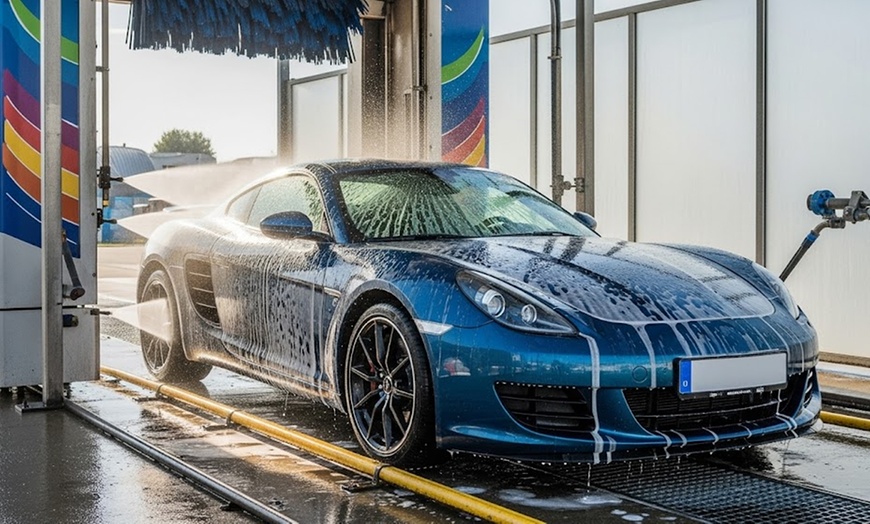 Image 1: Basiswäsche für 1 PKW opt. + Felgenreinigung usw. oder Premium-Wäsche