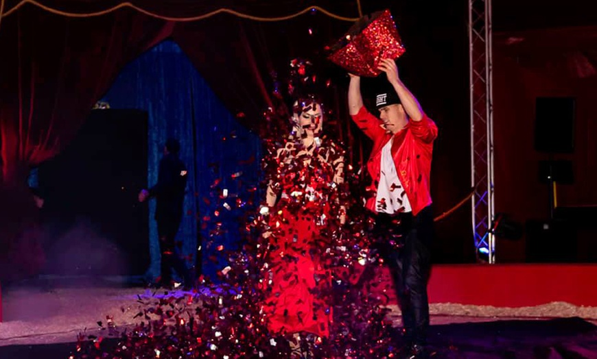 Image 5: Cirque Borsberg : acrobaties & féérie à Saint-Lô en dec. / janv.