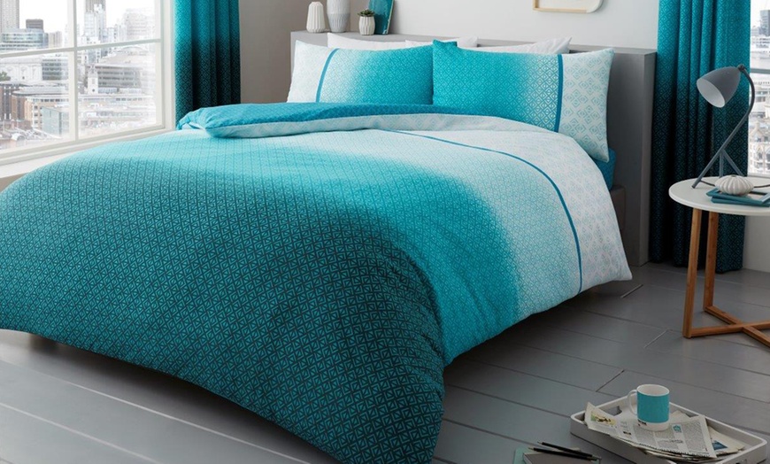 Image 3: Gaveno Cavailia Urban Ombre Duvet Set