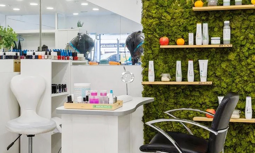 Image 5: Presume de piel suave con hasta 7 sesiones de depilación láser para 1