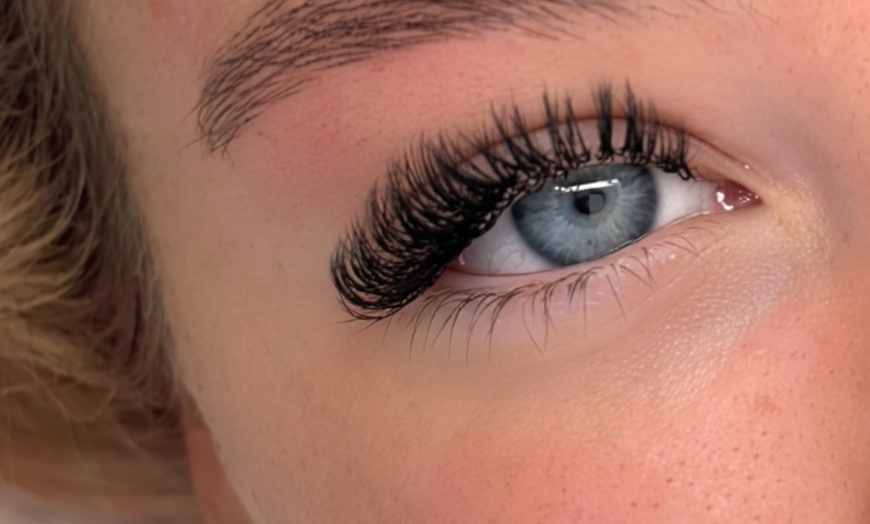 Image 3: Get Classic, Mega Classic, Hybrid, or Volume Full Set Lash Extensions
