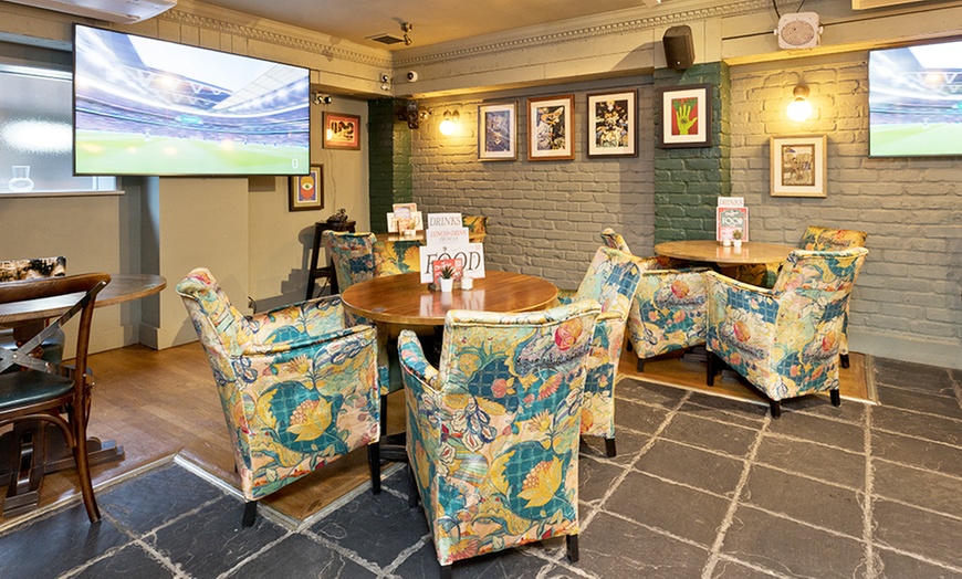 Image 4: Burgers, Pizzas, Wings, Mains and Sharers at Social Pub & Kitchen