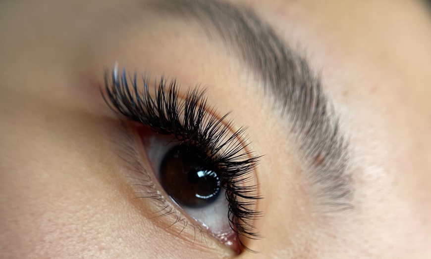 Image 3: Classic Full Set, 2D Light Volume, 3–4D Volume, Mega Volume & More
