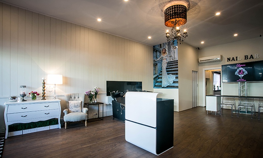 Image 3: One or Two Sessions of Fat Freezing Cryolipolysis for 1 or 2 Areas