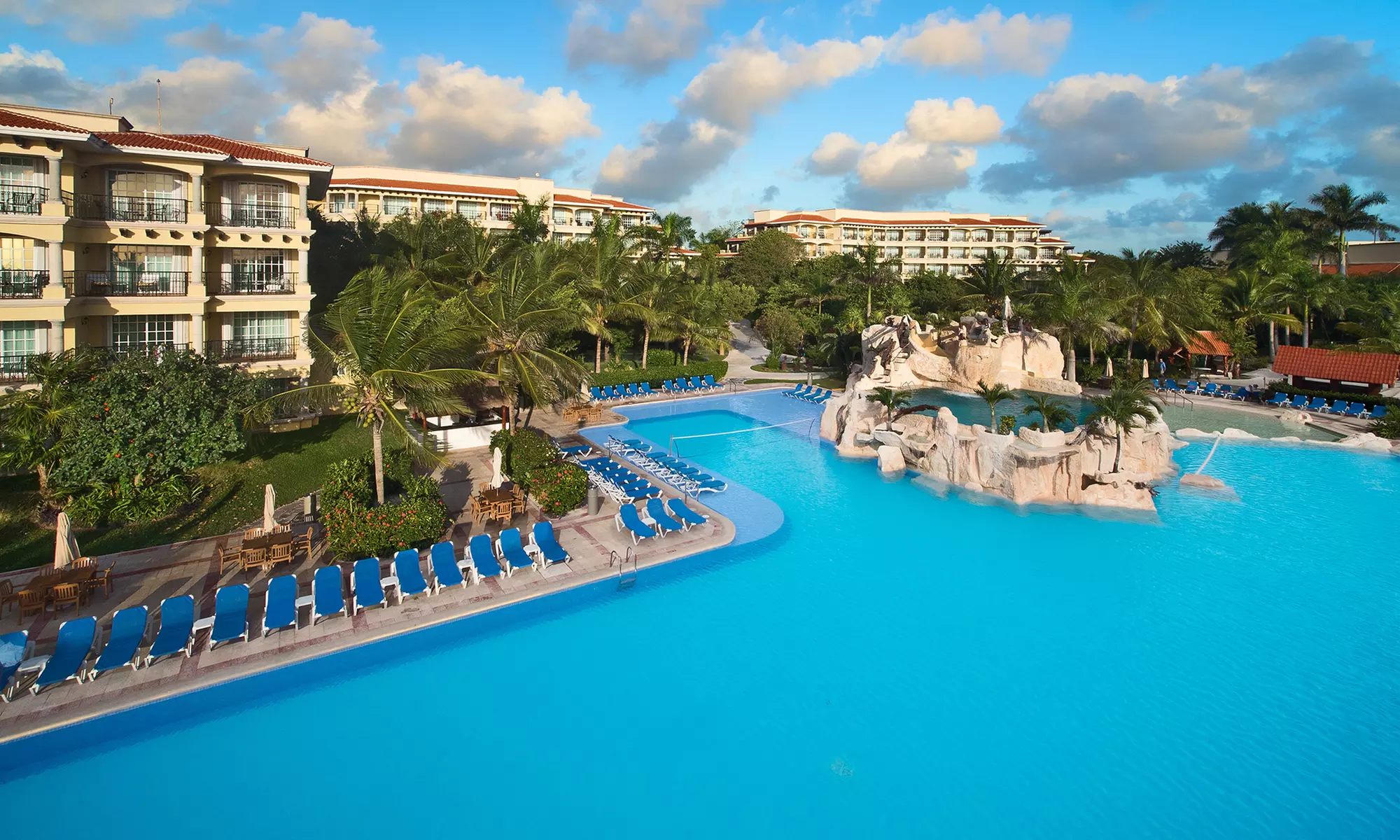 All-Inclusive 4-Star Resort on Riviera Maya