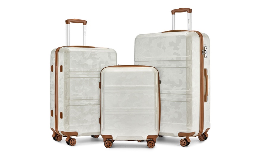 Image 14: Three Piece Fashion Camouflage Luggage Set