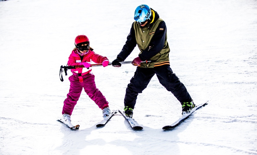 Image 3: Alquiler de equipo de esquí o snowboard durante 1, 2 o 3 días 