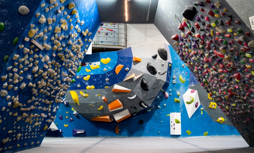 Image 24: Escalada libre o en familia con material y 1 h de profesor incluido