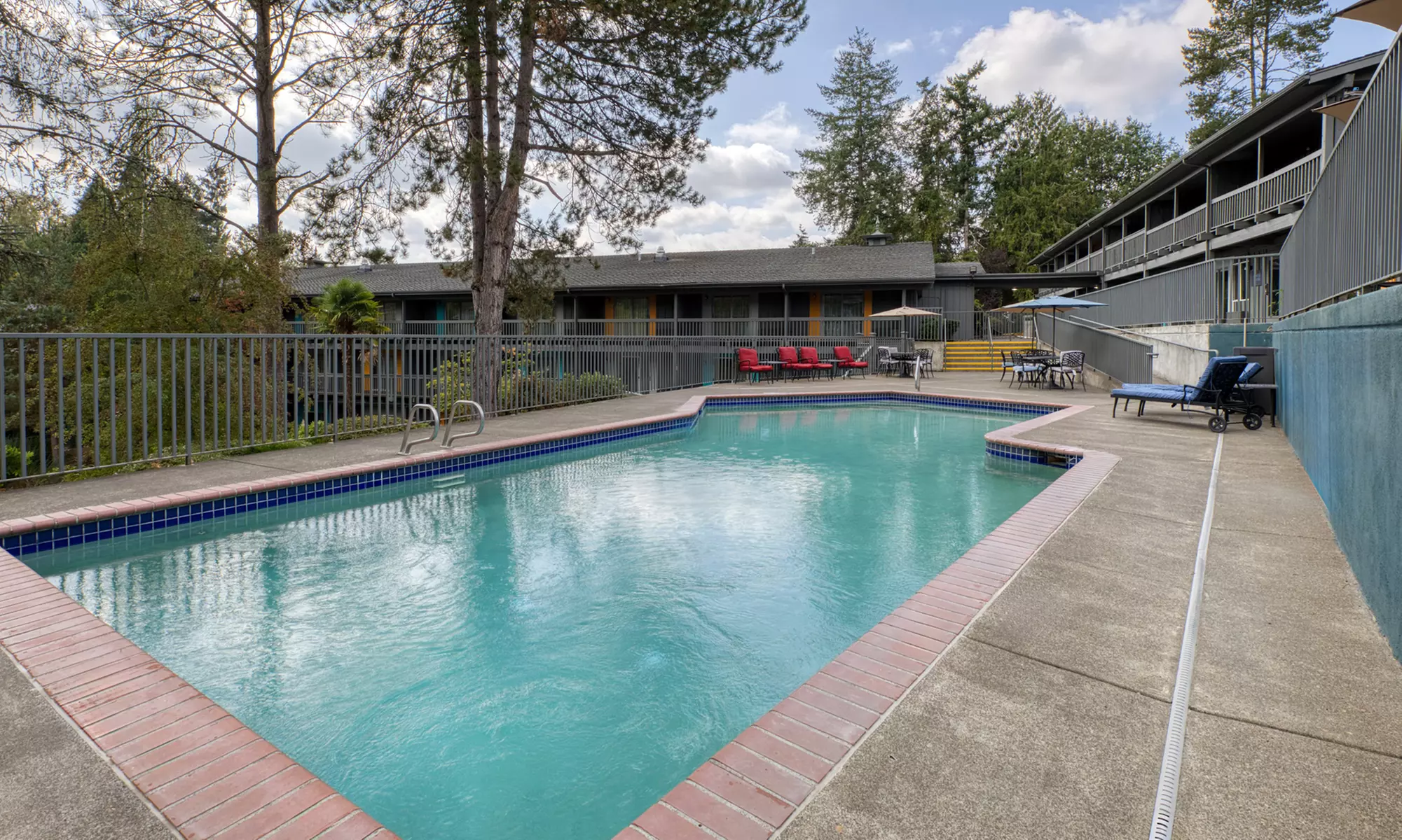 Member Pricing: Relaxing Portland-Area Stay w/ Pool & Free Breakfast