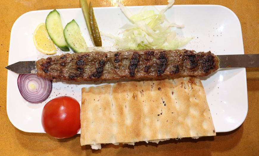 Image 2: Afghanisches Hauptgericht mit Pommes oder Reis für 1-4 Personen