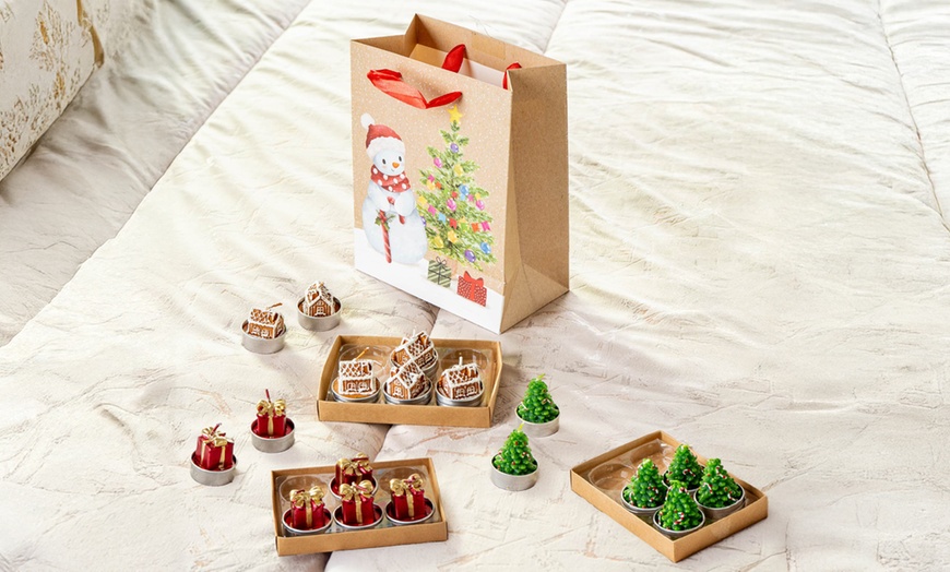 Image 1: Set di 18 candele tea light natalizie