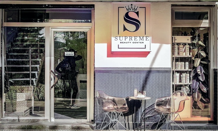 Image 3: Rasgos definidos: micropigmentación capilar, de cejas o labios