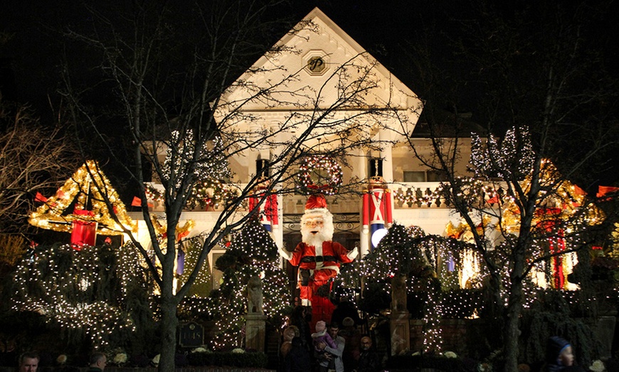 Image 9: Up to 20% Off 4-Hour Dyker Heights Christmas Lights Bus Tour
