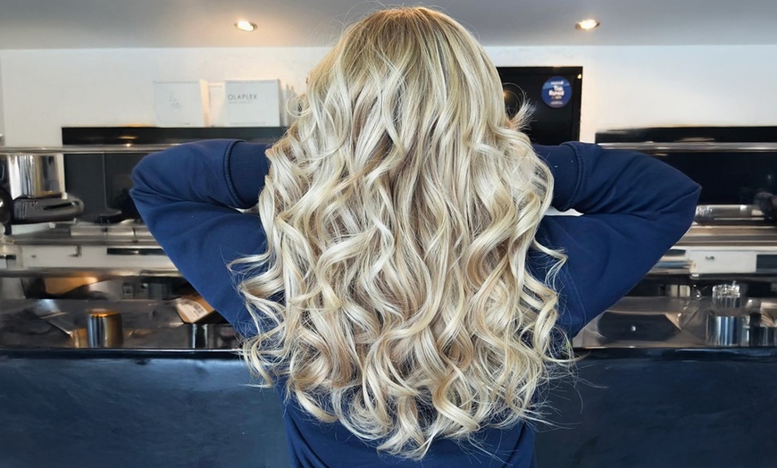 Image 2: Wash, Cut & Blow Dry w/w/o Full Head Colour