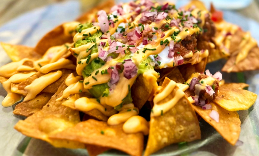 Image 10: ¡Sabores inigualables! Menú para 2 o 4 personas de cocina fusión