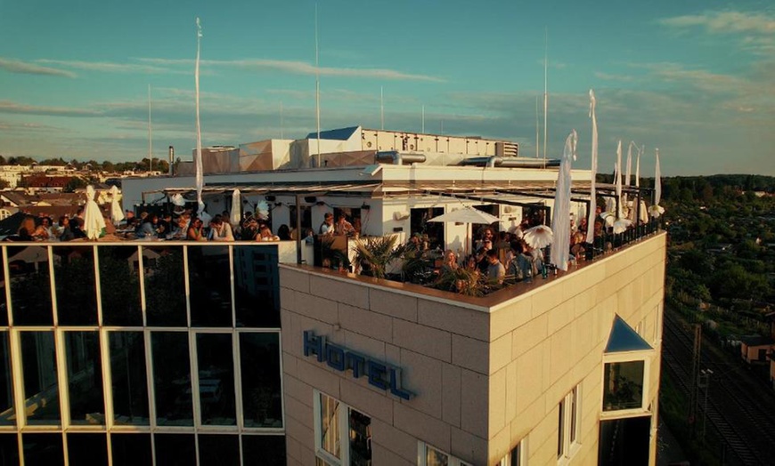 Image 5: Frankfurt am Main: Standard double room including breakfast