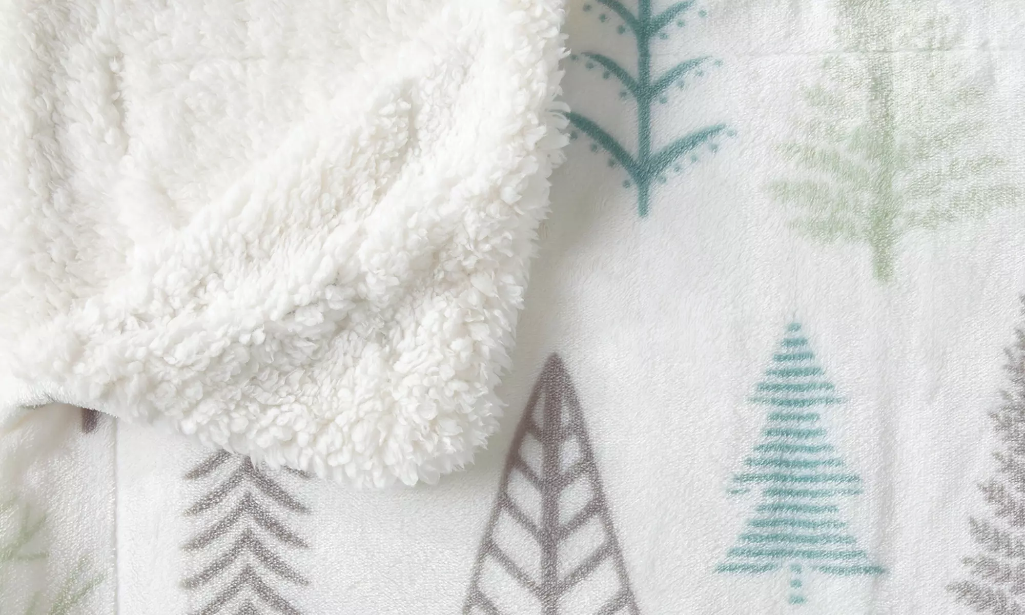 Cozy Plush Velvet & Sherpa Reversible Throw Blanket