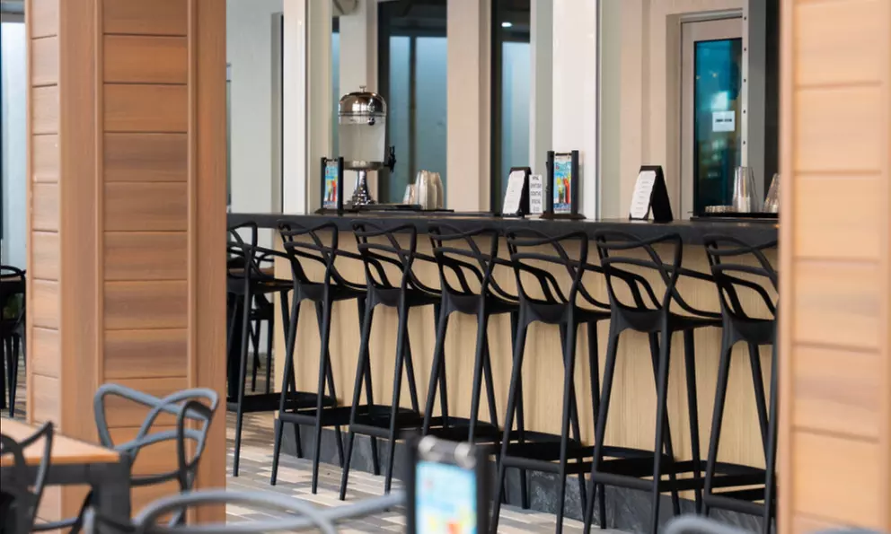 Chef-Driven Dining Experience: 3-Courses & Cocktails for 2 or 4