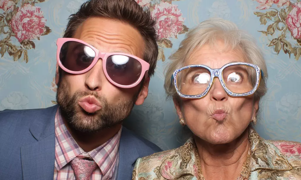 Get Marvleous Memories' 2-, 3-, or 4-Hr Photo Booth Rental with Prints,Backdrop, Setup & More (Up to 61% Off)