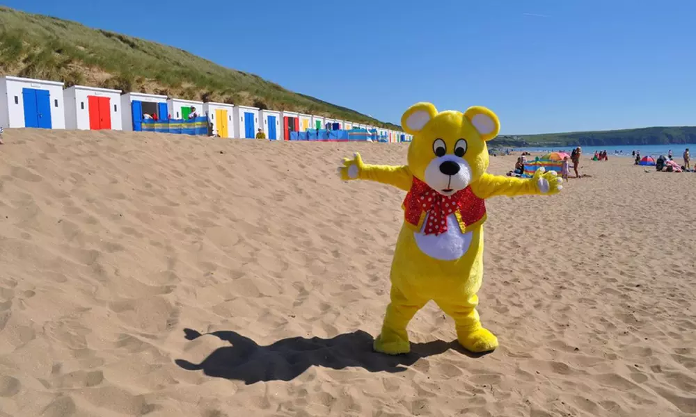 Woolacombe: Caravan Stay for 4 or 6 Adults and 2 Children