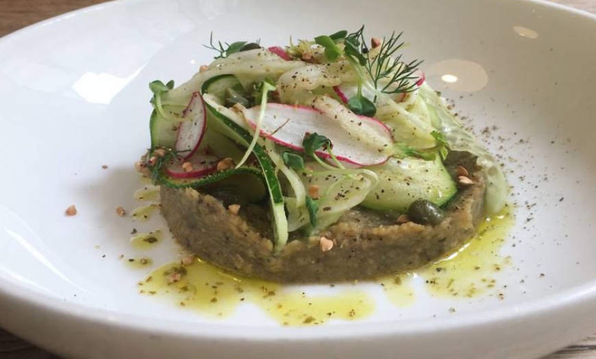 Image 9: Menu entrée-plat-dessert pour 2 ou 4 personnes