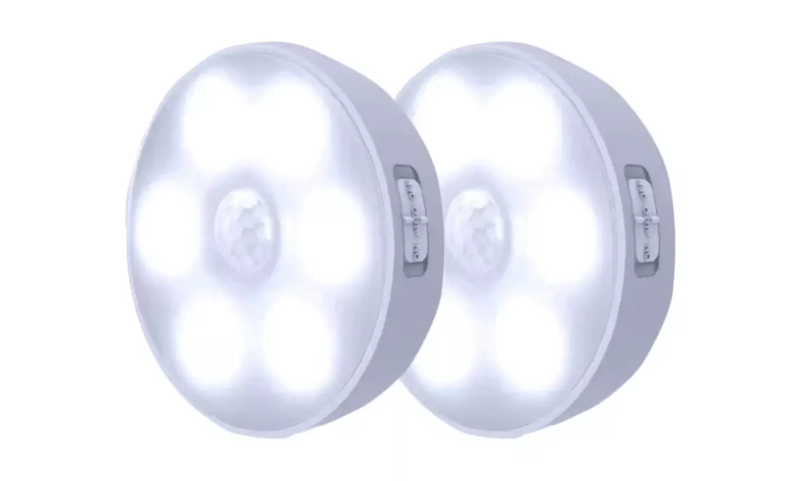 Luz nocturna inalámbrica recargable con detección de movimiento