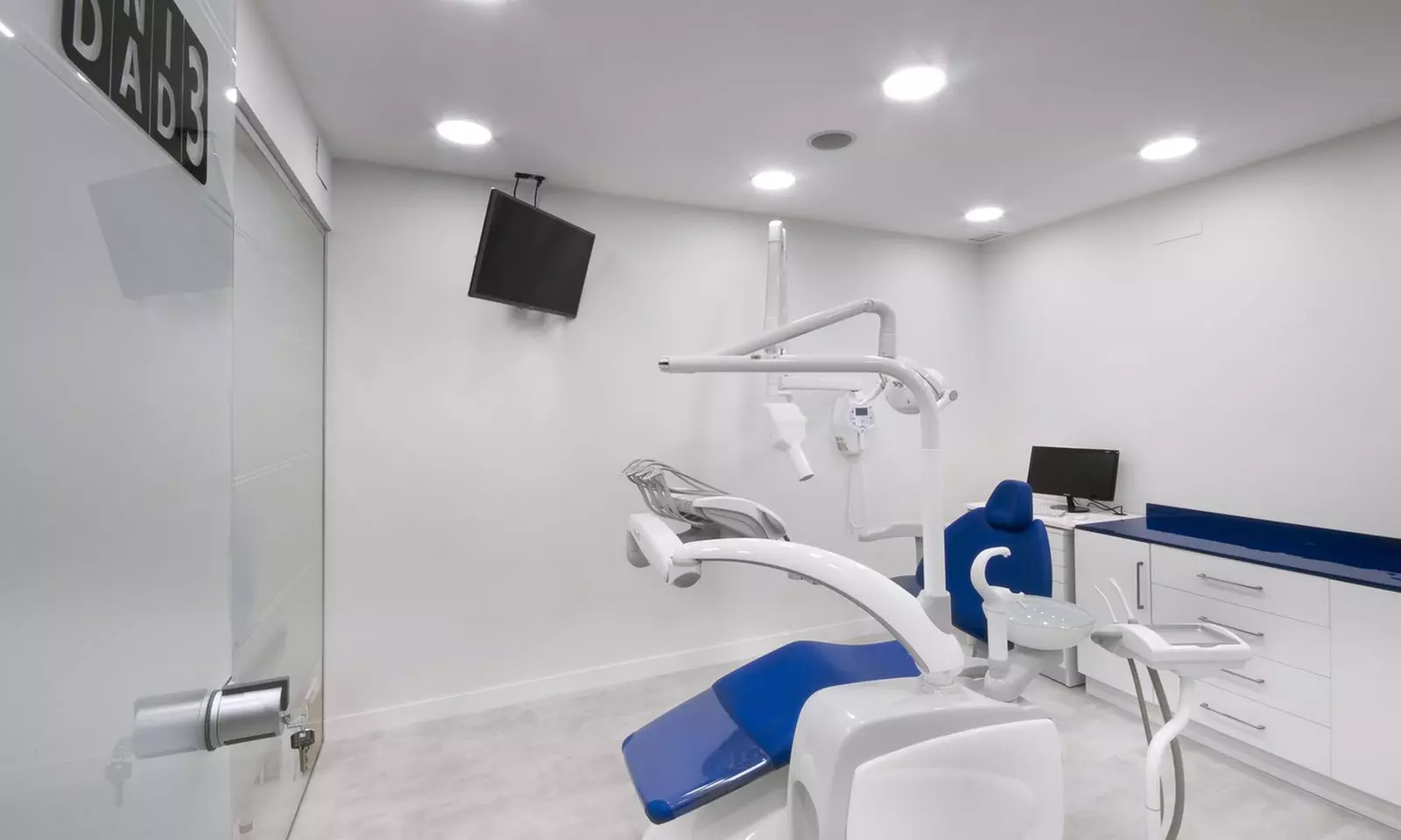 Limpieza bucal completa con opción a radiografía y blanqueamiento