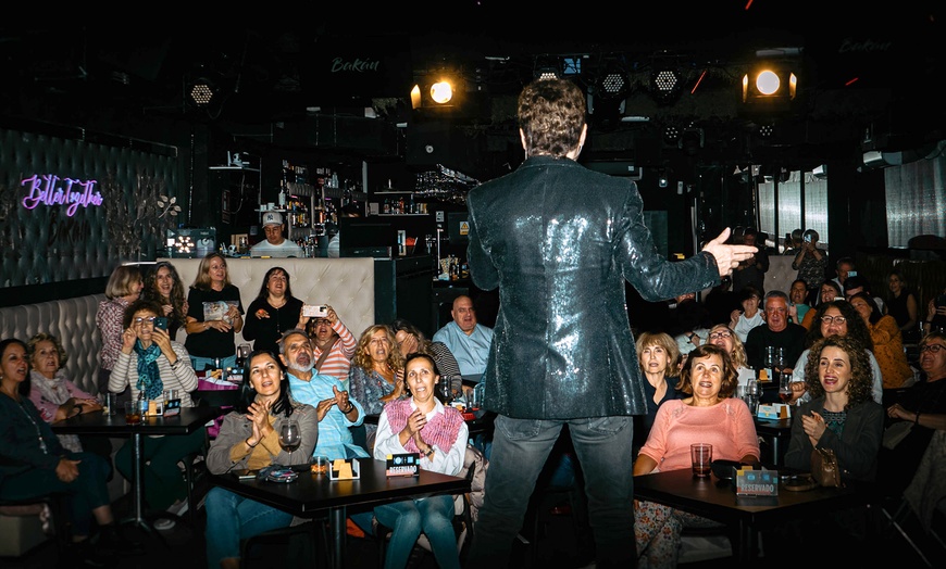 Image 6: Menú de picoteo con show de música en directo para 2 o 4 personas