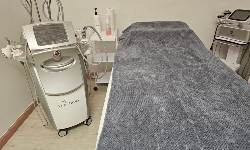 Image 6: Smooth Skin, No Razor: 6 Laser Sessions Up to 85% Off—Book Now!