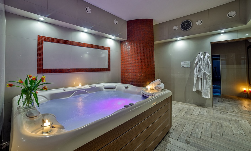 Image 18: Dla grup: Zakopane: pokój dla 2-4 osób ze śniadaniami i jacuzzi