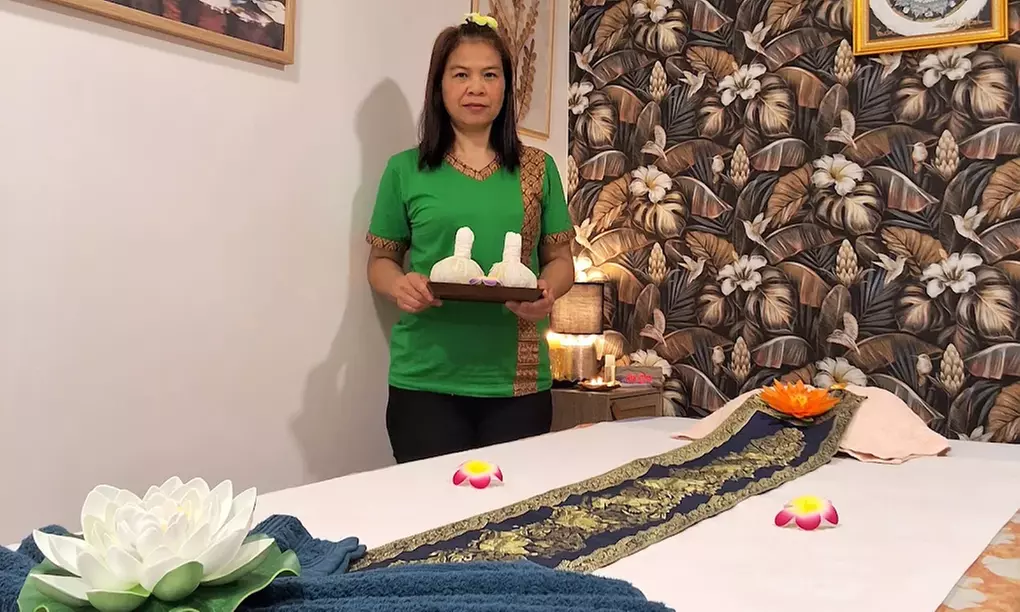 Massage thaï traditionnel au choix d'1h ou d'1h30 en solo ou duo