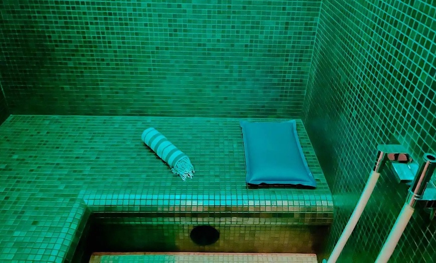 Image 4: Accès bien-être avec massage en option chez Le Paradis Du Spa