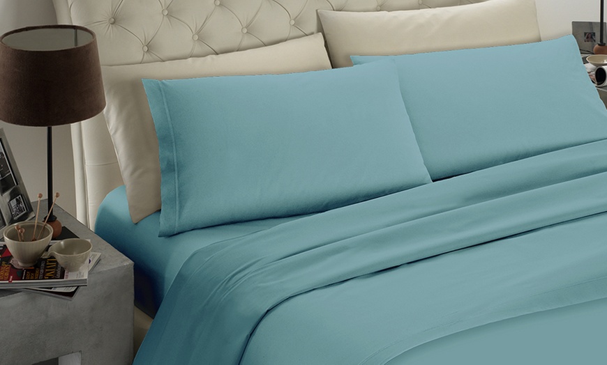 Image 3: Completo lenzuola in 100% microfibra Made in Italy