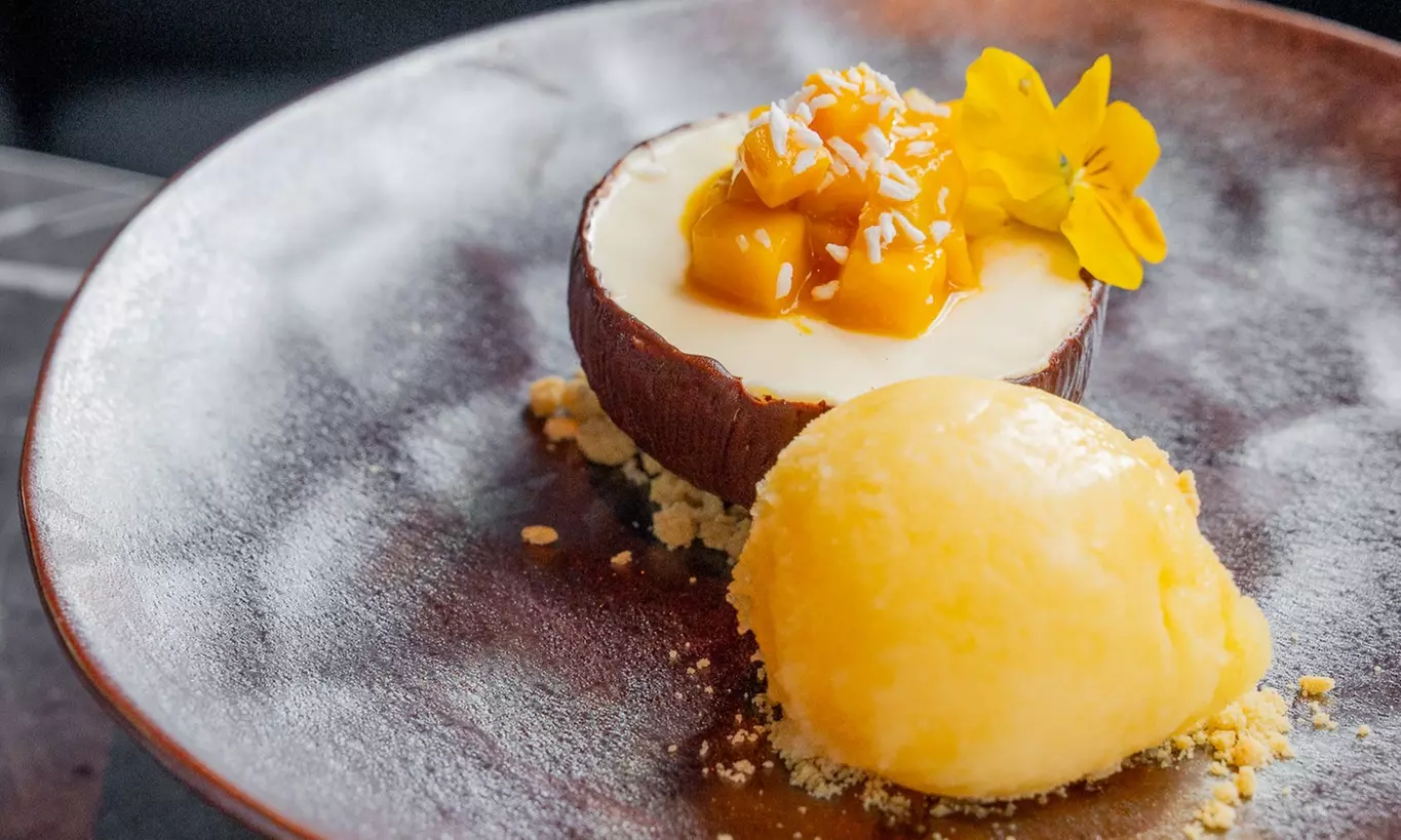 2-Course Dining & Cocktails for 2–4 People with Live Music at 3Sixty